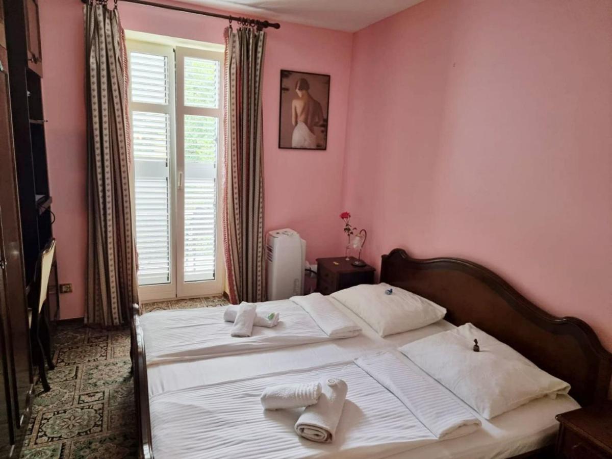 Biser Frühstückspension 4*